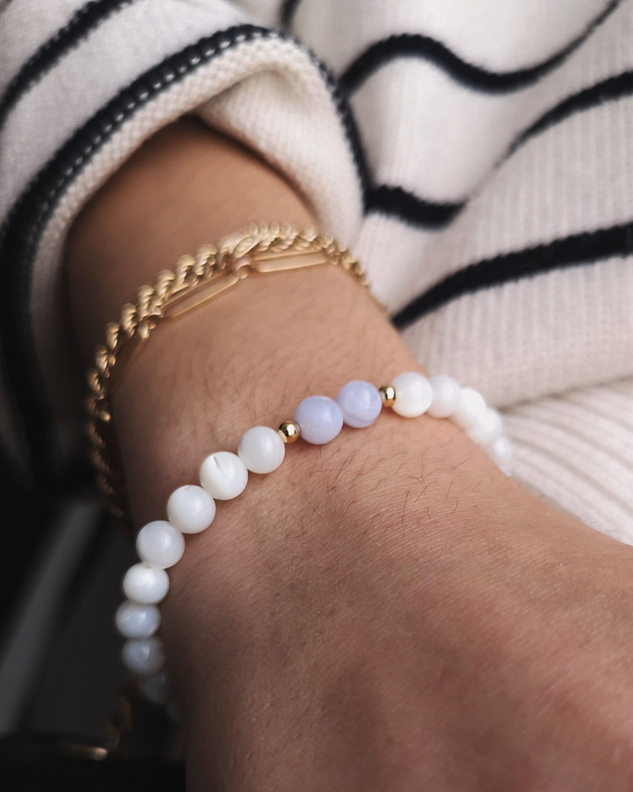 Bracelet Angèle - Nacre & Calcédoine Bleue